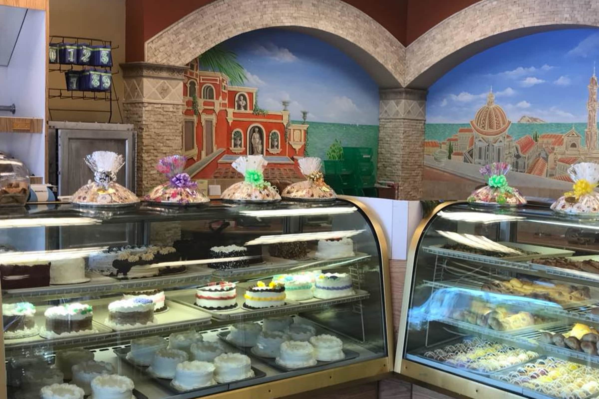 Deluxe Italian Bakery Delivery Menu Order Online 680 E Clements