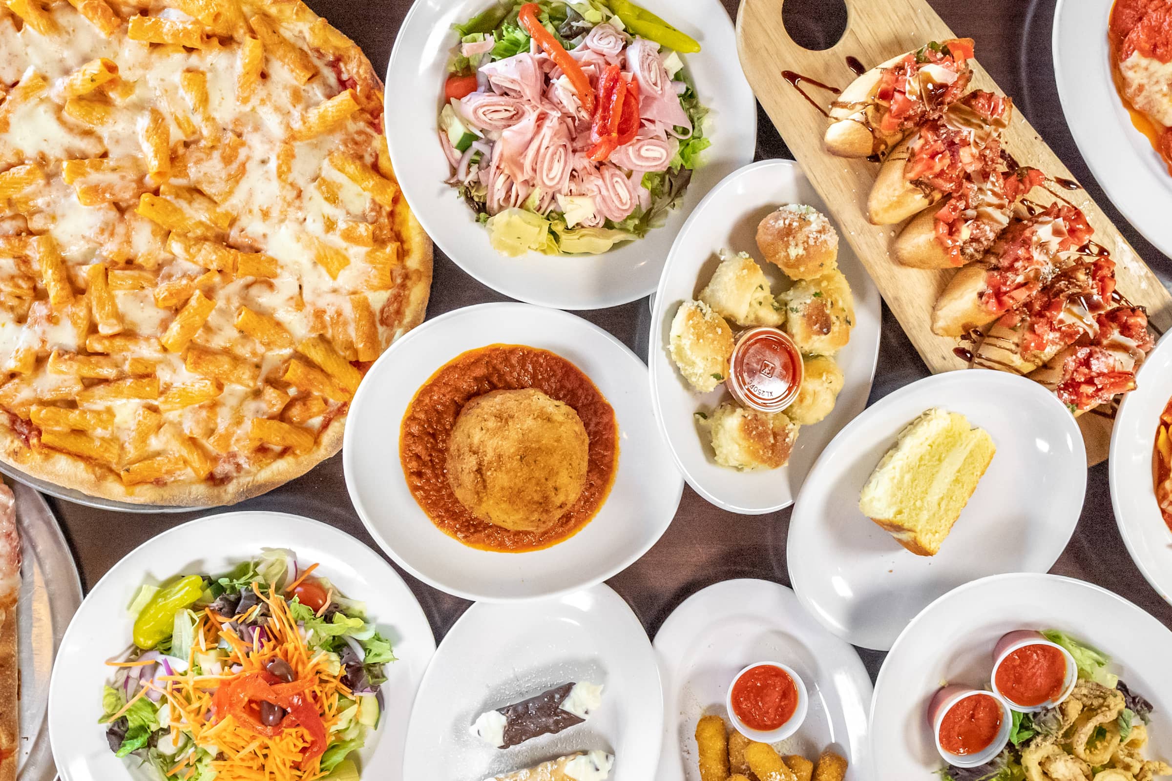 Gilberts Pizza Trailblazer Johnnys Blazing Flavors Will Set Your Taste Buds Ablaze - 8cwi9s2