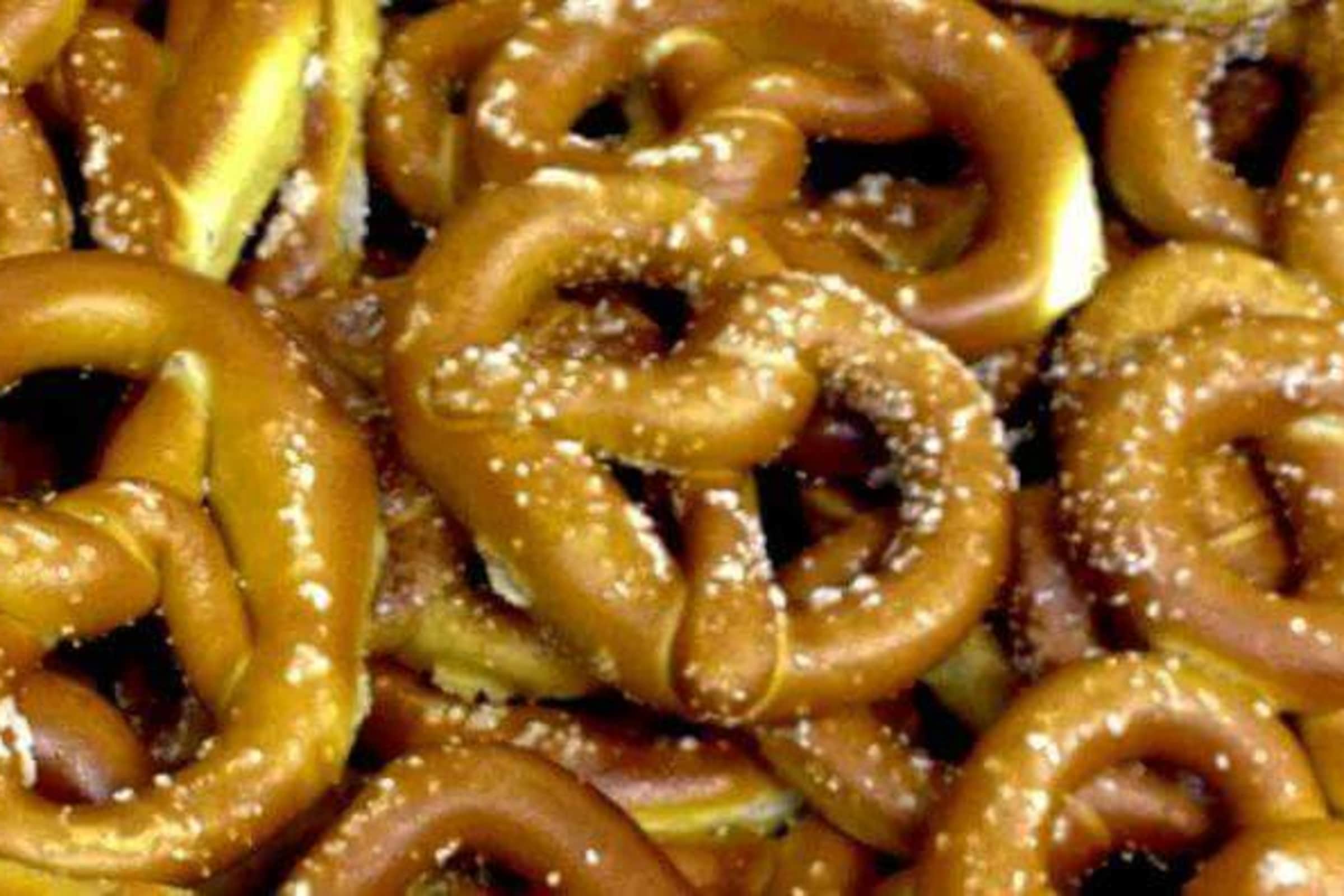 The Pretzel Shop Delivery Menu Order Online 2316 E Carson St