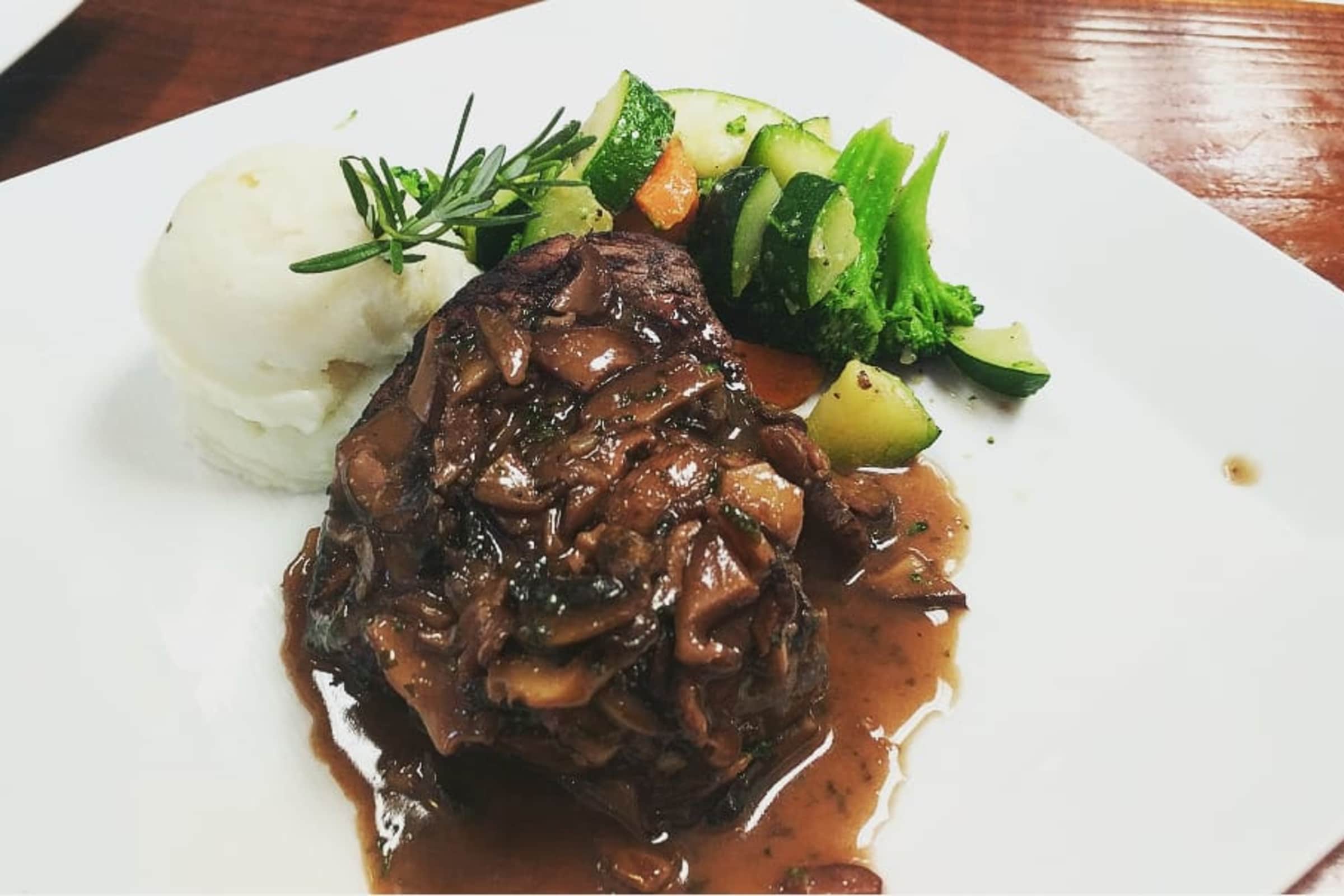 Alfredo’s Italian Restaurant Delivery Menu Order Online 1426 E