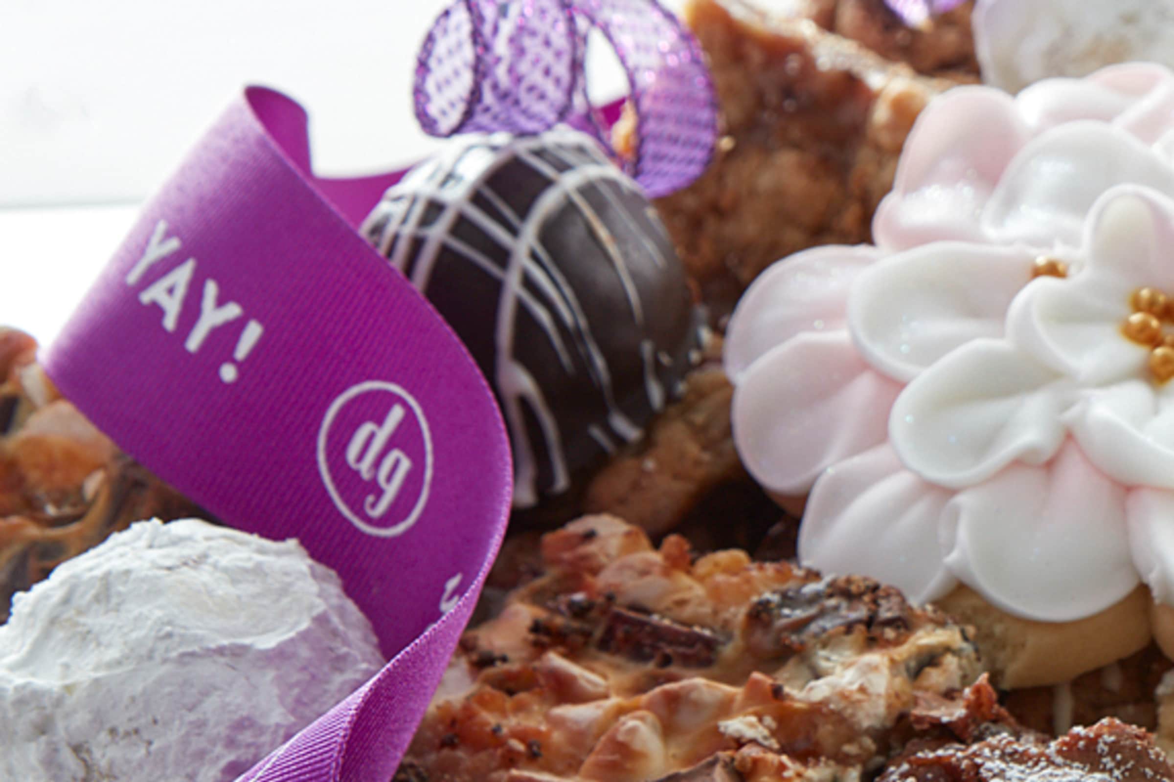 Dessert Gallery Delivery Menu Order Online 3600 Kirby Dr Houston