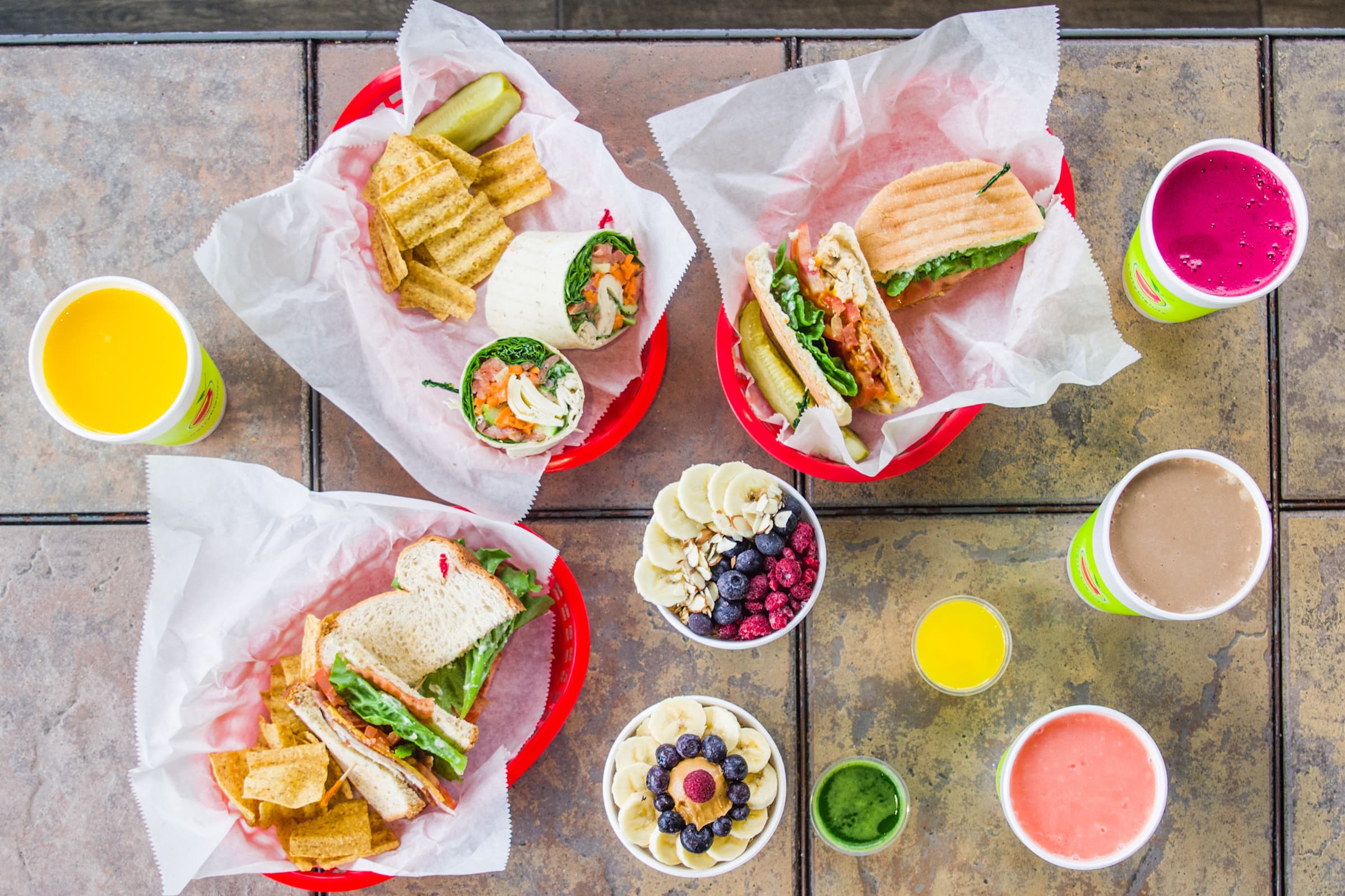 Berry Blendz Rochester Delivery Menu Order Online 2550 S Broadway