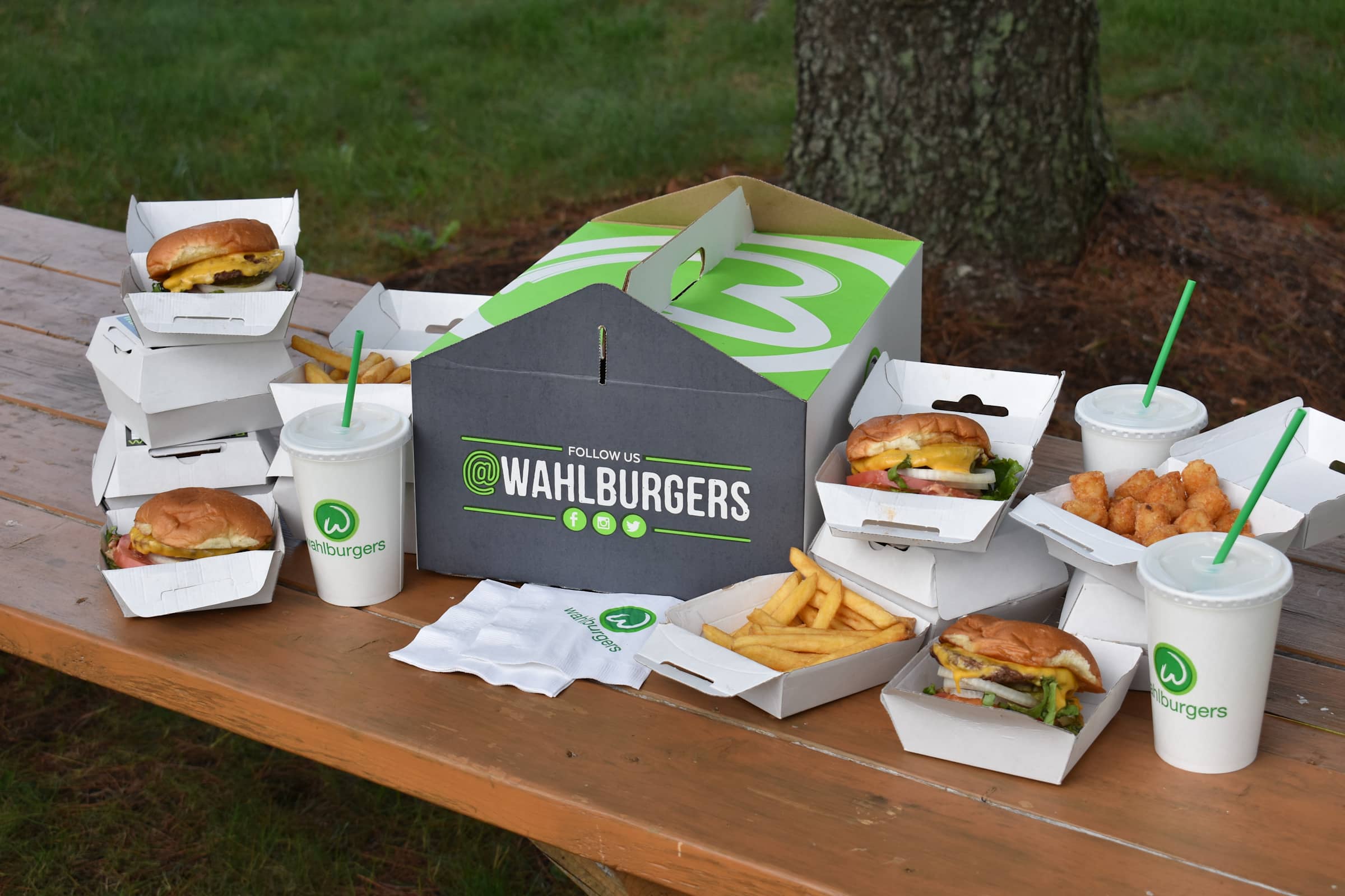 Wahlburgers Delivery Menu Order Online 1028 Main St Springfield Grubhub