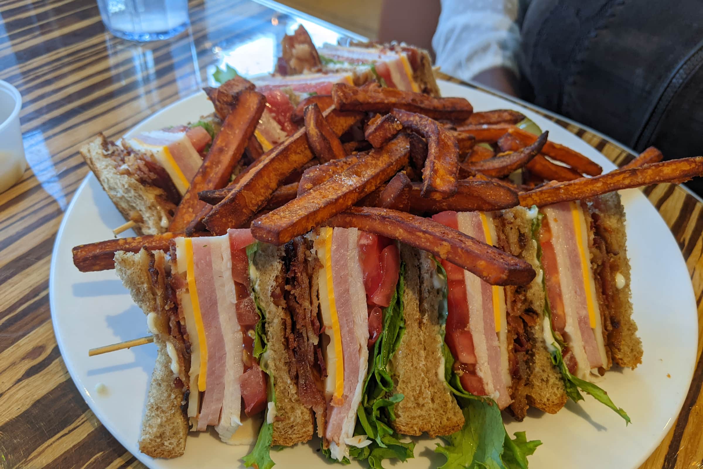 The Continental Manchester Delivery Menu Order Online 609 Hull St