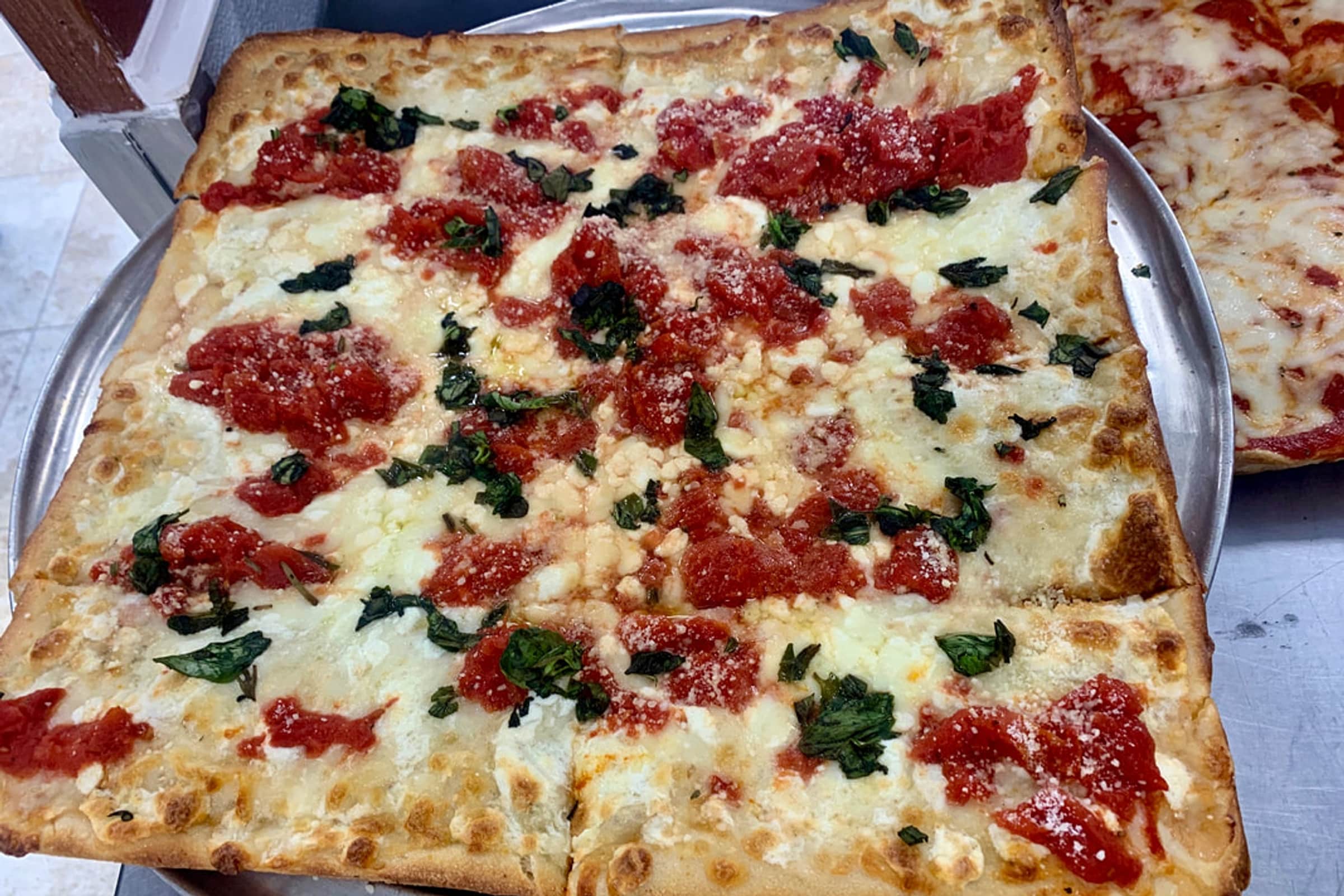 Favilla's New York Pizza Delivery Menu Order Online 5 Regent Park