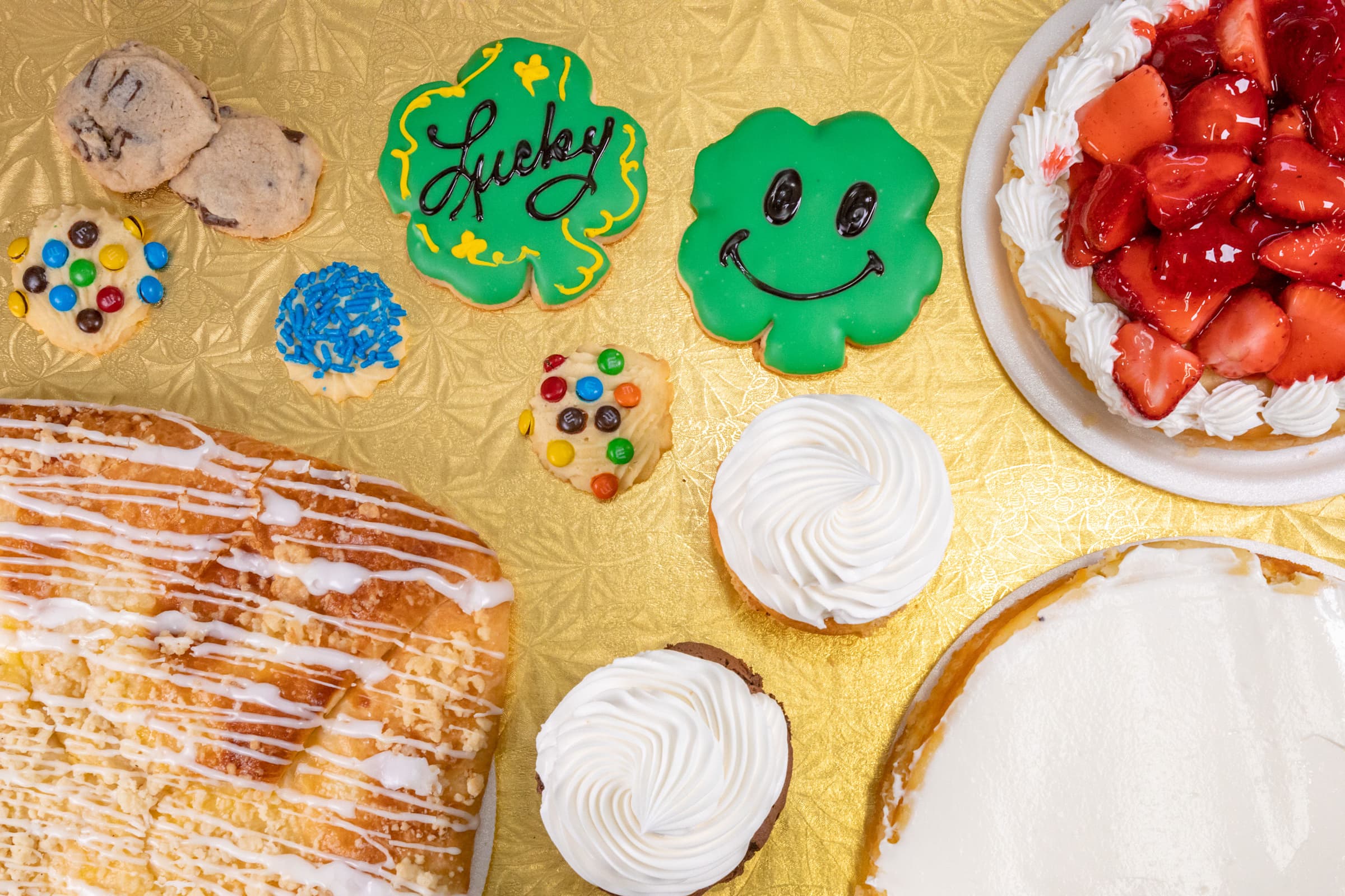 Pticek Bakery Delivery Menu Order Online 5523 S Narragansett Ave