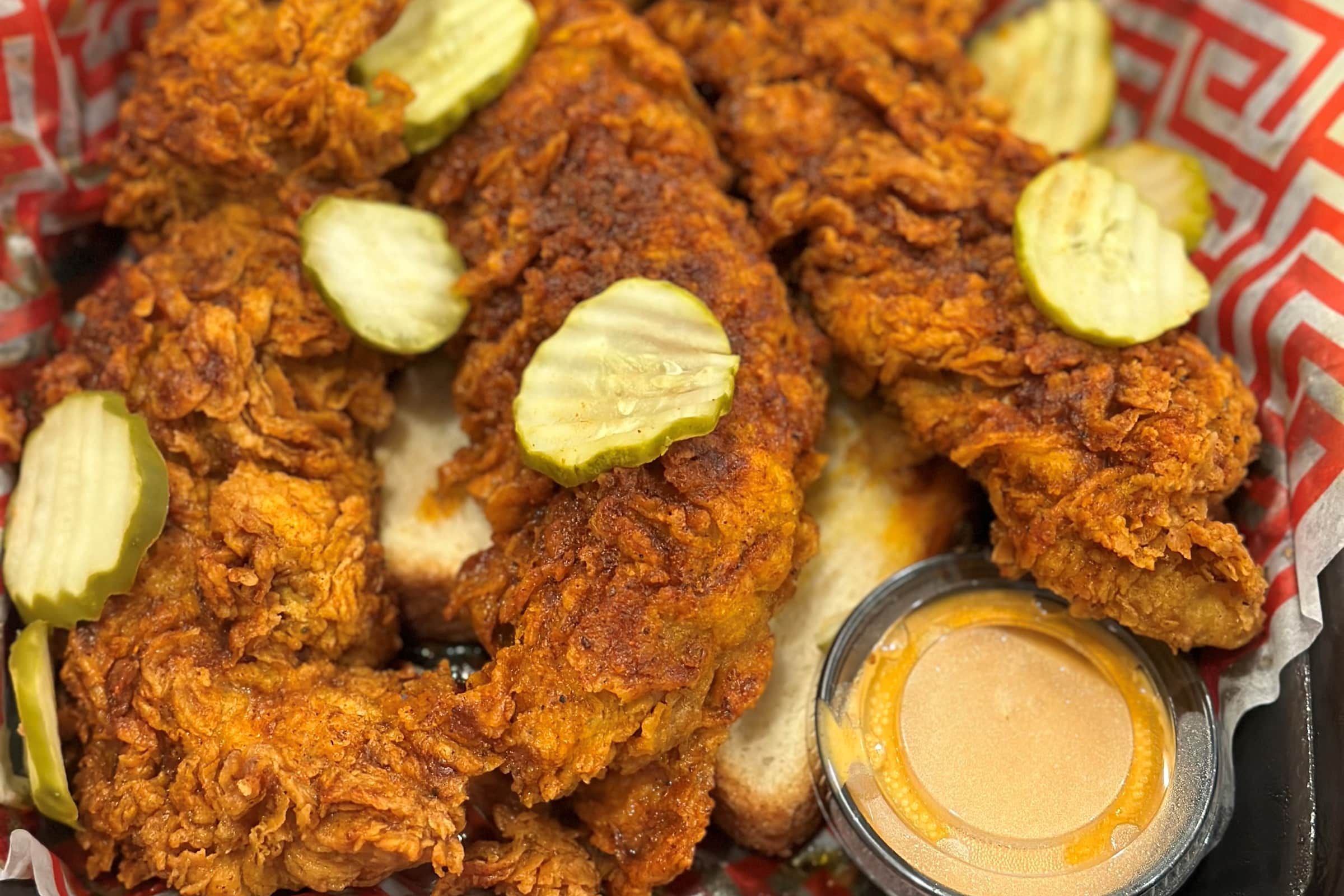 Byrd's Hot Chicken Skokie Delivery Menu Order Online 4839 Oakton St