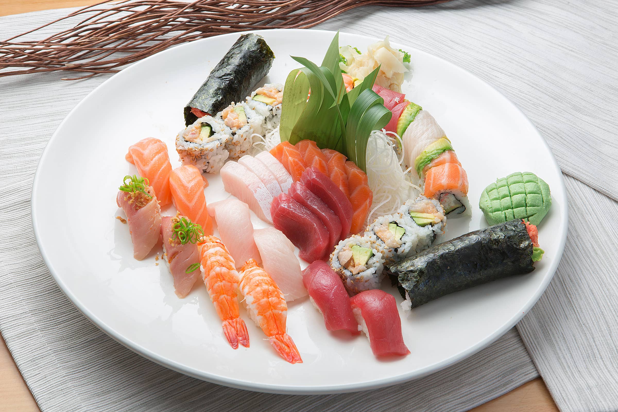 Wokcano Delivery Menu Order Online 150 S San Fernando Blvd Burbank