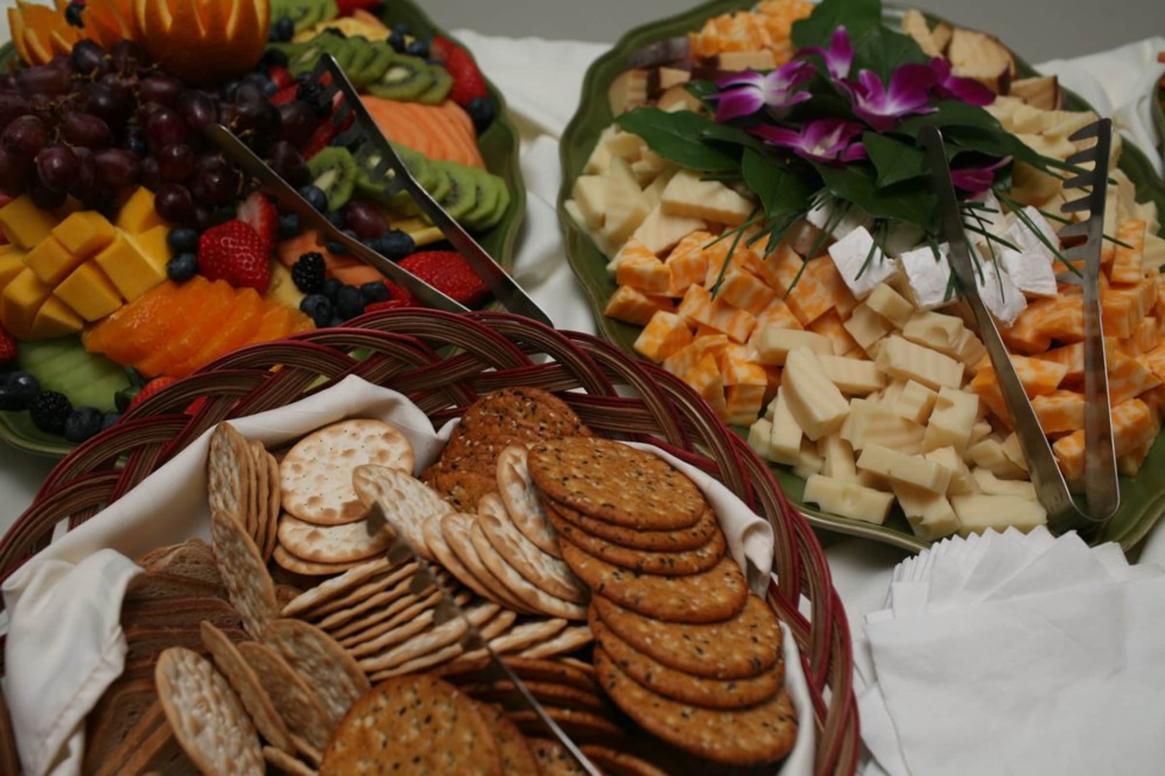 VIPS Catering Delivery Menu Order Online 1750 Pennsylvania Ave NW