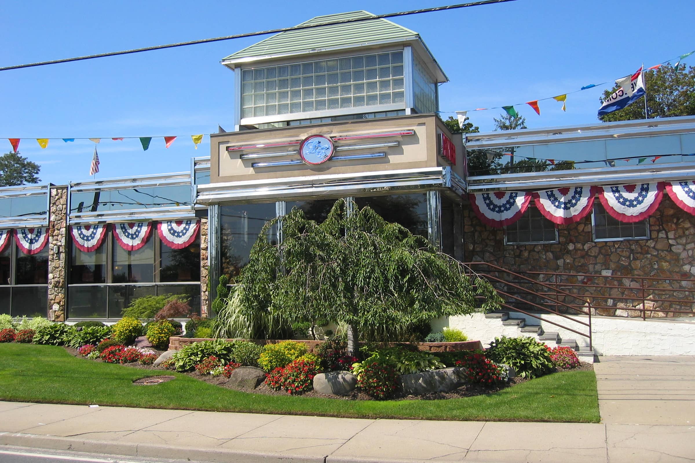 Lindencrest Diner Delivery Menu Order Online 330 W Montauk Hwy