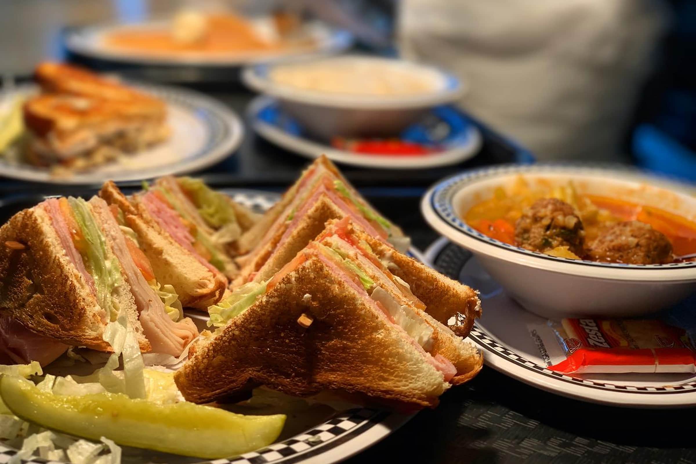 Brandon's Diner Jr Delivery Menu Order Online 3900 Main St