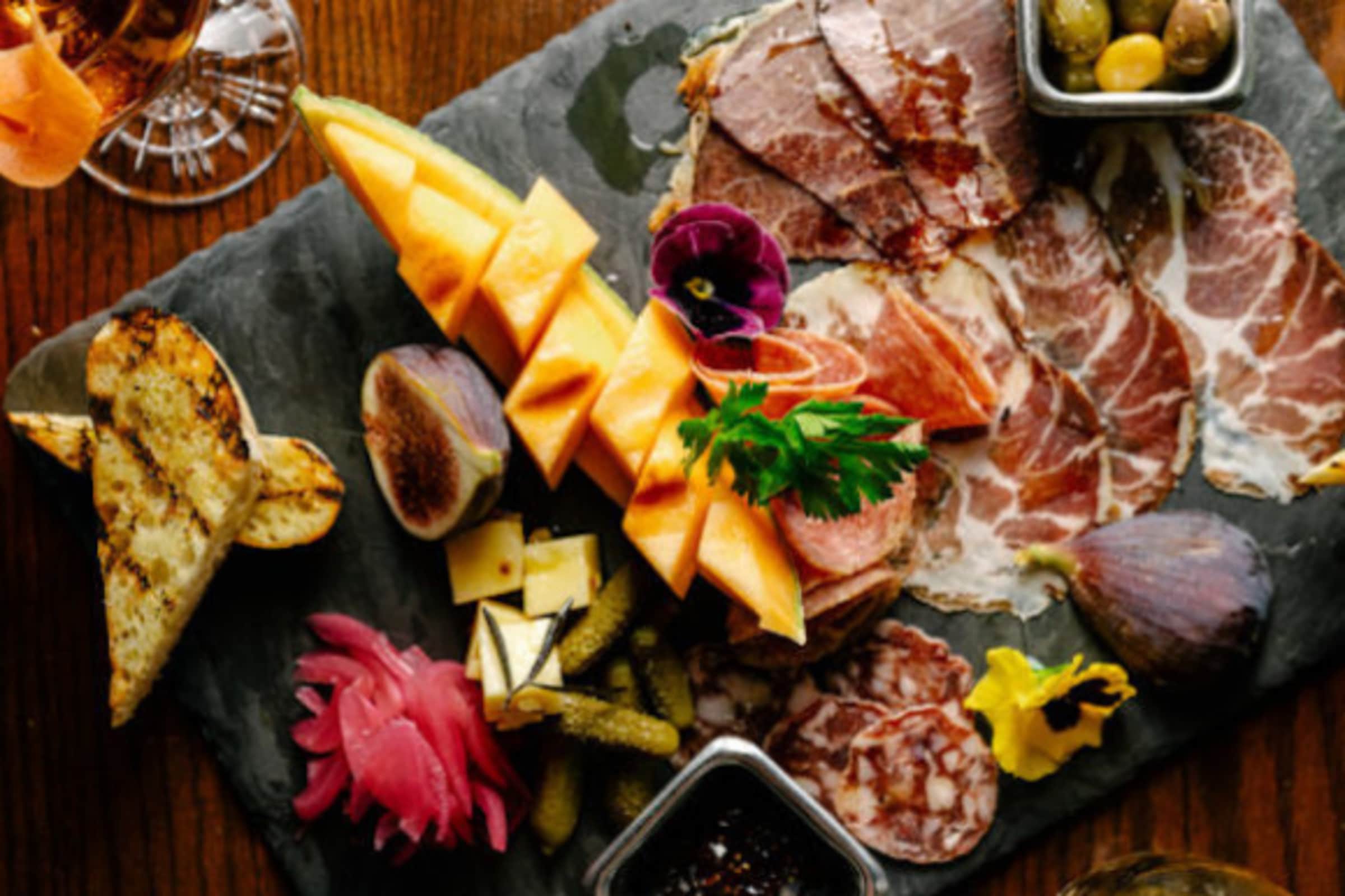 Citizen Public House & Oyster Bar Delivery Menu Order Online 1330