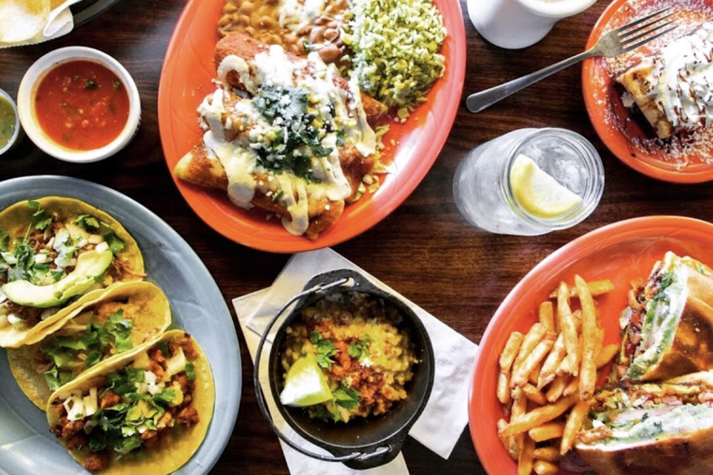 Dos Pesos Mexican Restaurant - gy053c8
