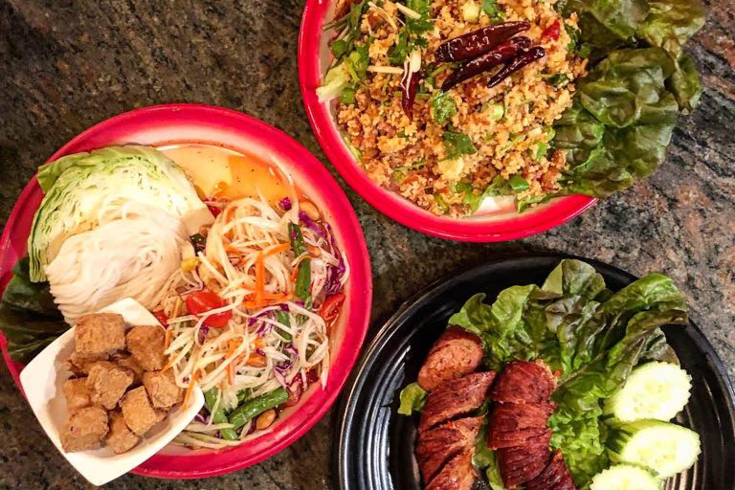 Banana Blossom Thai Delivery Menu Order Online 2353 E 12th St