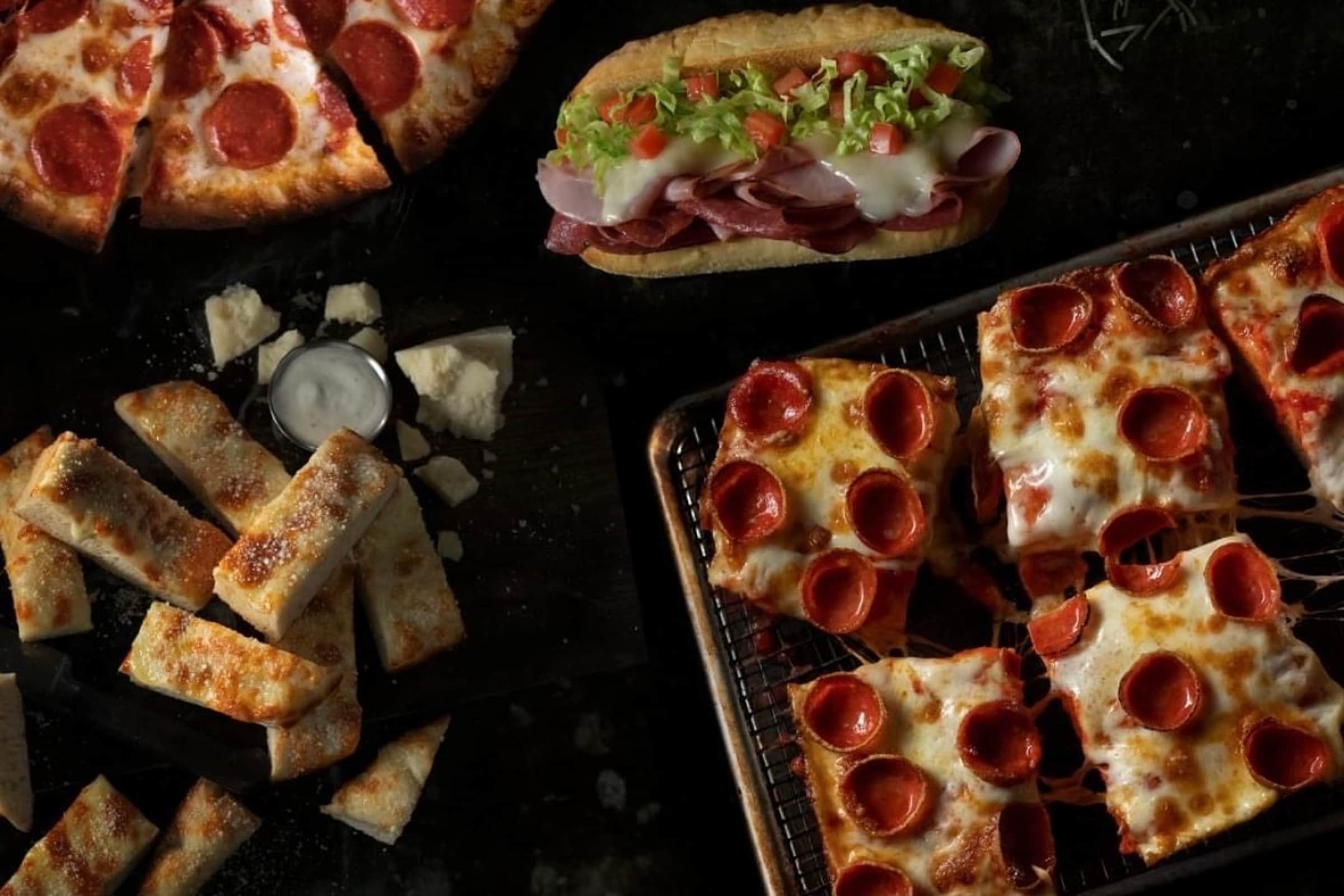 Jet's Pizza Delivery Menu | Order Online | 59 W Golf Rd ...