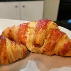 Croissant Raspberry