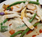 Order White Curry Noodle Soup food online from Uncle Lim's Kitchen store, Wilmington on bringmethat.com