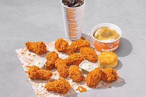 RAISING CANE'S CHICKEN FINGERS - 27 Photos & 40 Reviews - 2900 S