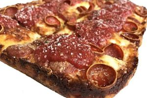 Primoz Pizza - Order Online - Cleveland, Mayfield Heights, Mentor, Uni -  Primoz Pizzeria