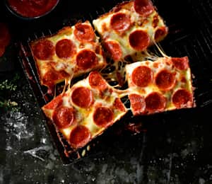 Jet's Pizza Delivery Menu | Order Online | 8910 W 8 Mile Rd ...