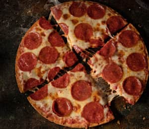 Jet's Pizza Delivery Menu | Order Online | 2764 E 146th St ...