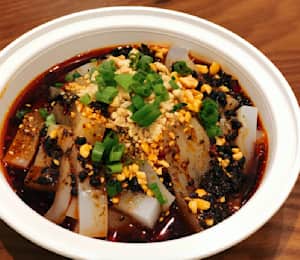 MomenTea Kitchen - Times Square Delivery Menu | Order Online | 213 W
