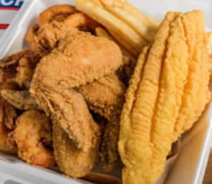 Hook Fish & Chicken Delivery Menu, Order Online, 6035 Plank Rd Baton  Rouge