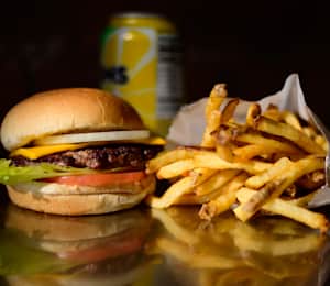 Petey's Burger - Queens, NY Restaurant | Menu + Delivery | Seamless