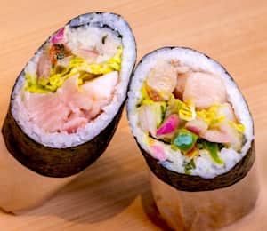Poke 22 (sushi bowl & burrito), Online Order, Springfield
