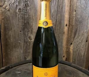 Veuve Clicquot Brut Champagne Yellow Label - Drink Menu - New York Style  Stone Oven Pizza & Italian Restaurant