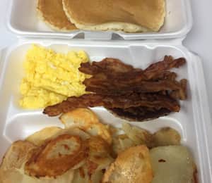 Breakfast takeout store