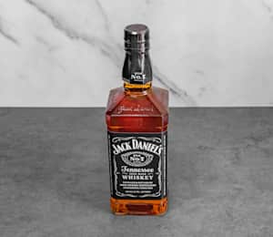 Jack Daniels Black Tennessee Whiskey 100ml (80 Proof) : Alcohol fast  delivery by App or Online