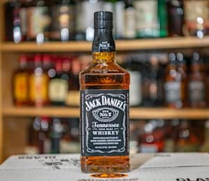 Jack Daniel's Old No. 7 Tennessee Whiskey NV / 1.0 L.
