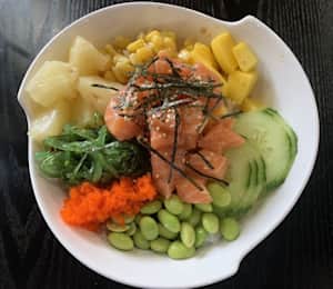 Yummy Poki Offers Poke Bowls, Sushi & More - Rutherford Source