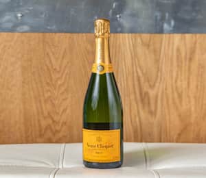 Veuve Clicquot Champagne Brut 750 ml – California Ranch Market