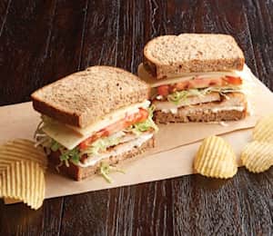 H-E-B Deli Boxed Lunch – Uncured Ham & Swiss Croissant Sandwich