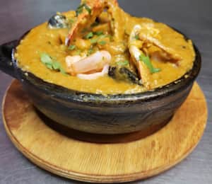 Caldo de Pescado y Camaron (Fish and Shrimp Soup) - Muy Bueno