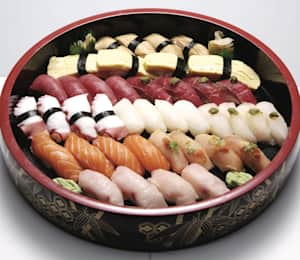 Assorted sushi set 11pcs