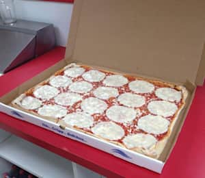 Beach pizza 2025