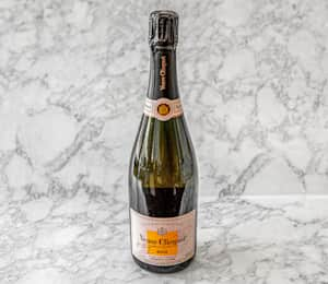 Veuve Clicquot Brut Rosé 750ml - Station Plaza Wine