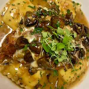 Victor's Mediterranean Delivery Menu | Order Online | 1539