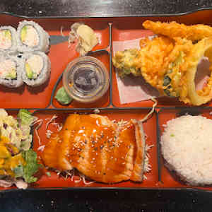Maki Yaki Japanese Grill Quad Delivery Menu Order Online 13520 C Whittier Blvd Whittier Grubhub