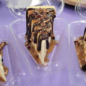【cake】 Fluffy Zucchini Chocolate Chip Cake - Mel's Kitchen Cafe