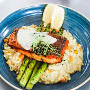 Bluefish River Tavern - Duxbury, MA Restaurant | Menu + Delivery | Seamless