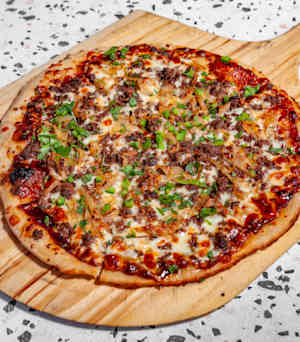Munchie's Pizza Club Delivery Menu | Order Online | 200 SW 2nd St