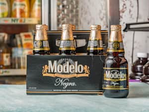 Modelo Negra 24oz Can