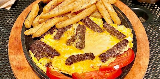 Places to have lunch near deals me