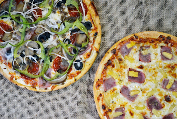 Singas Famous Pizza & Grill - Long Island City, NY Restaurant ...