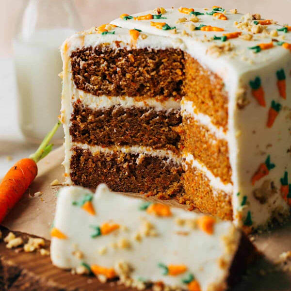 Carrot Cake – Whole (8")