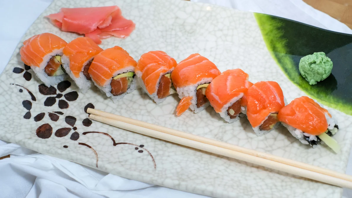 Order Salmon Lover's Roll food online from Sake store, Lexington Park on bringmethat.com